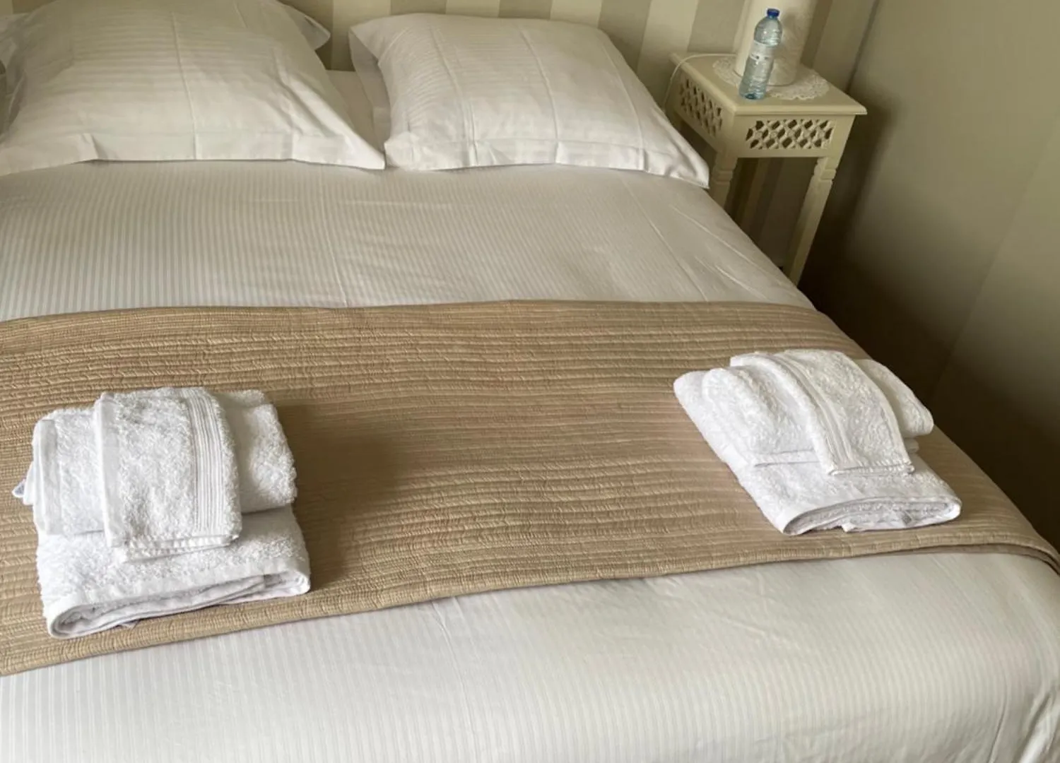 Chambre Chez L'Habitant Avec Salle De Bain A Partager - Homestay Paris